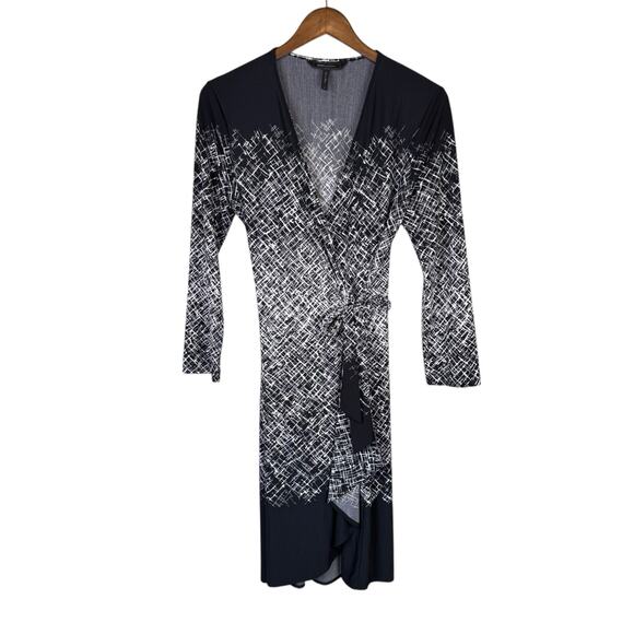 BCBGMaxazria Adele Black White Print 3/4 Sleeve V-neck Classic Wrap Dress - Picture 8 of 11